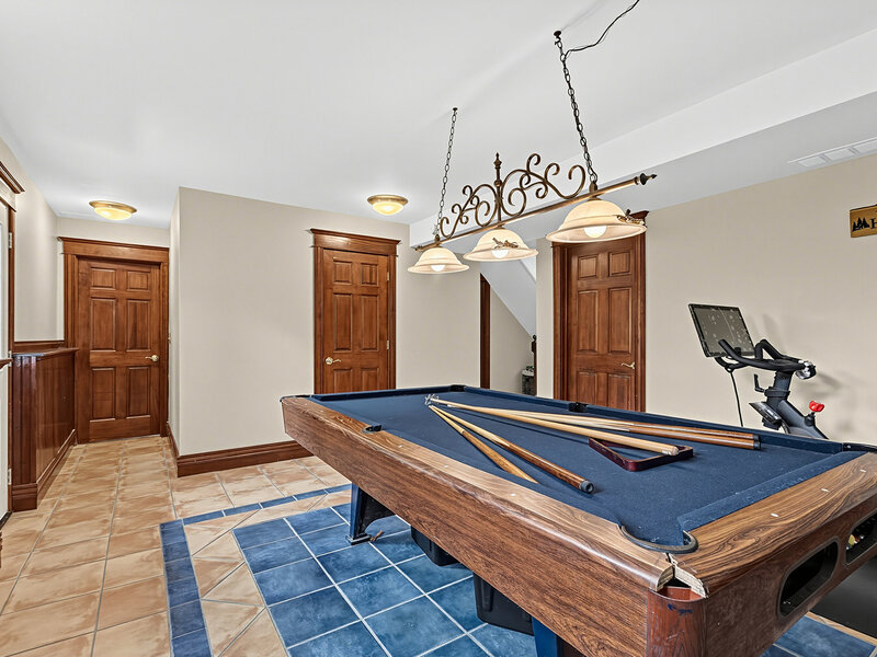 28 Ashlawn Avenue Oswego IL 60543