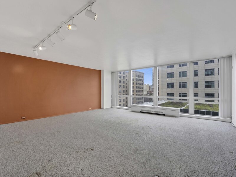 340 W Diversey Parkway Chicago IL 60657