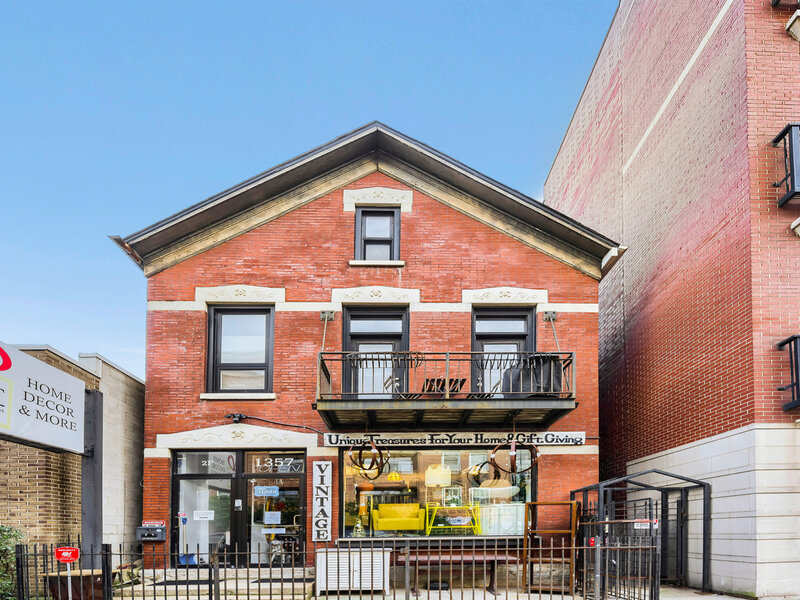 1357 W Fullerton Avenue Chicago IL 60614