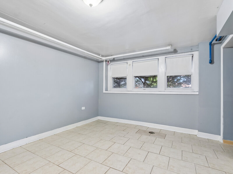 2347 Harvey Avenue Berwyn IL 60402