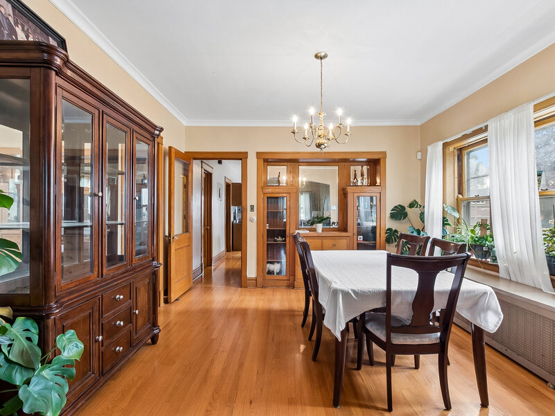2347 Harvey Avenue Berwyn IL 60402
