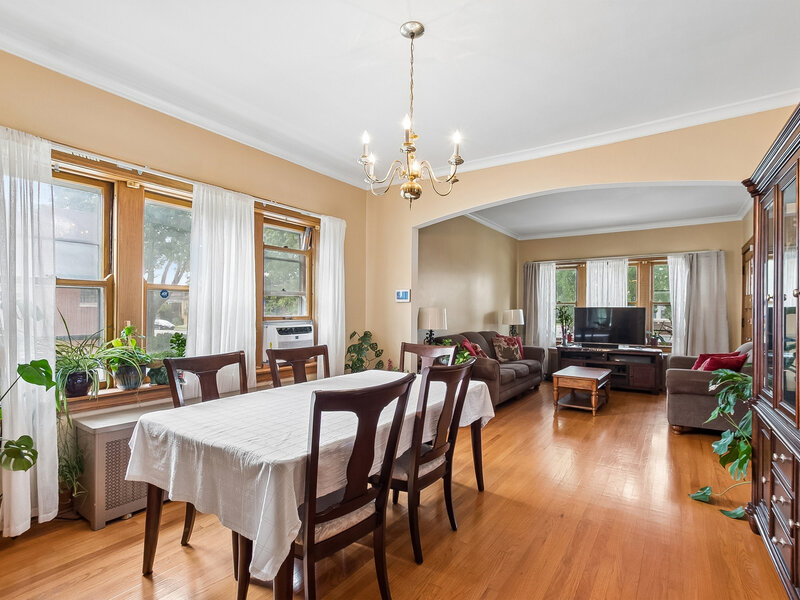 2347 Harvey Avenue Berwyn IL 60402