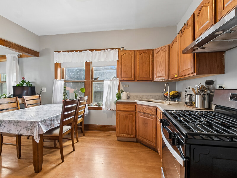 2347 Harvey Avenue Berwyn IL 60402