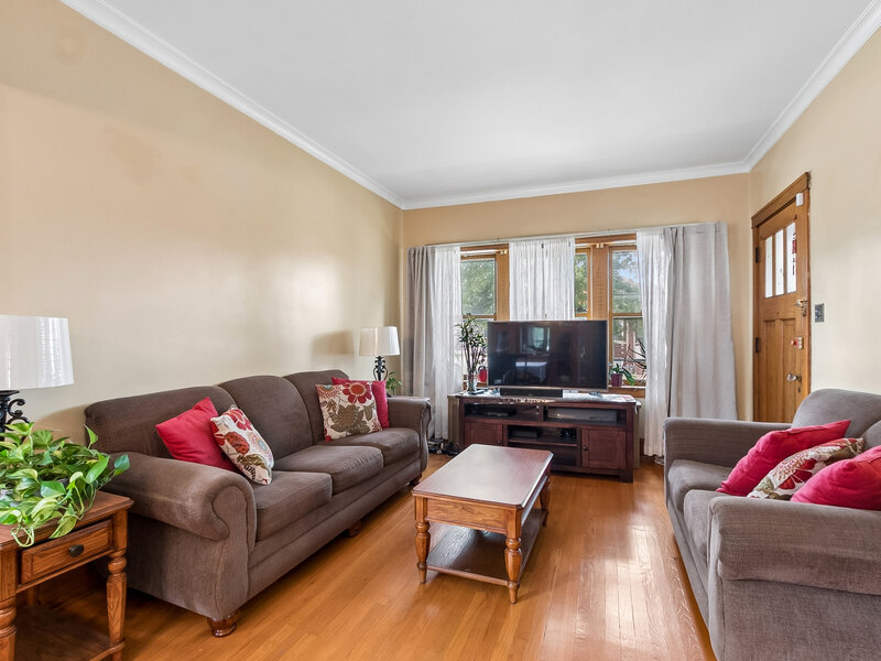 2347 Harvey Avenue Berwyn IL 60402