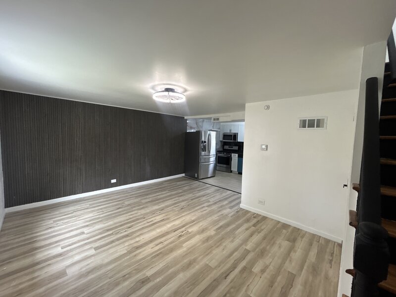 9513 S Merrion Avenue Chicago IL 60617