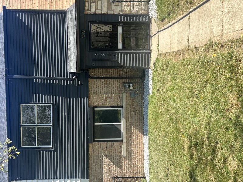 9513 S Merrion Avenue Chicago IL 60617