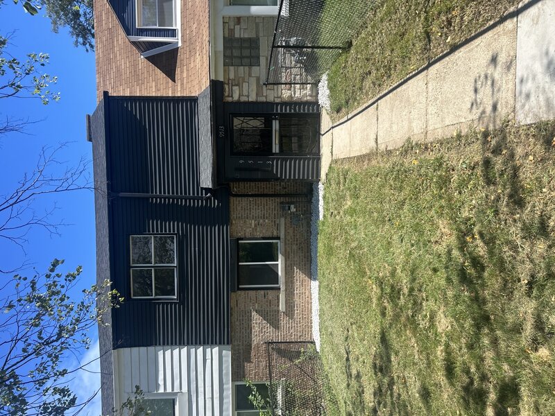 9513 S Merrion Avenue Chicago IL 60617