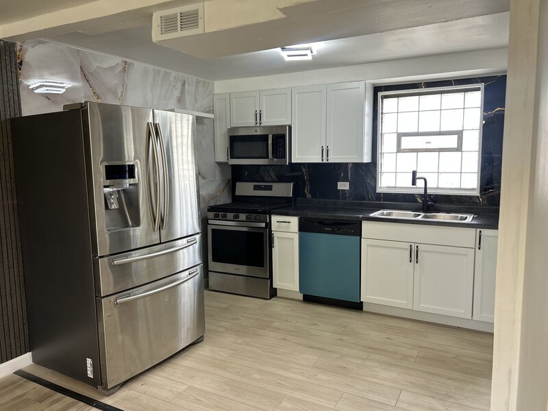 9513 S Merrion Avenue Chicago IL 60617