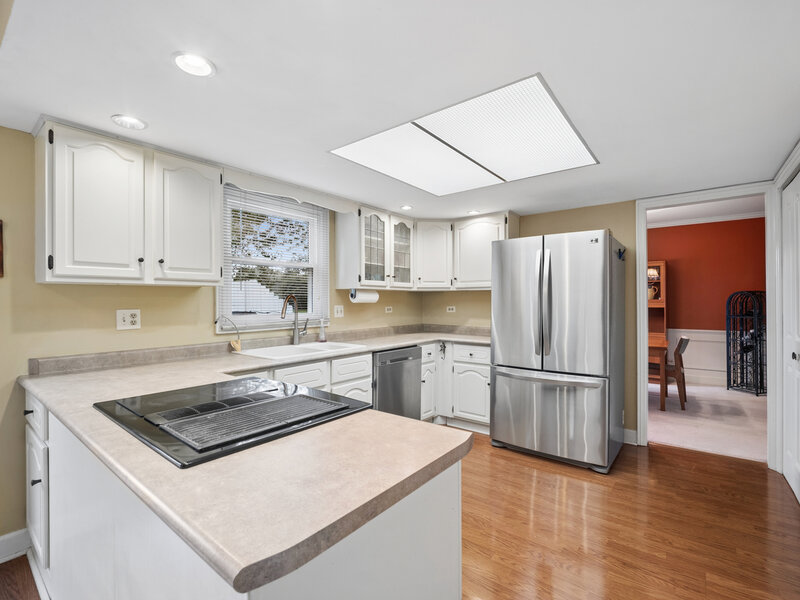 11 Howard Avenue Elgin IL 60124