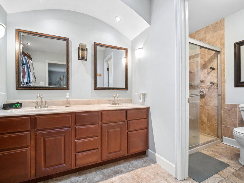 11 Howard Avenue Elgin IL 60124