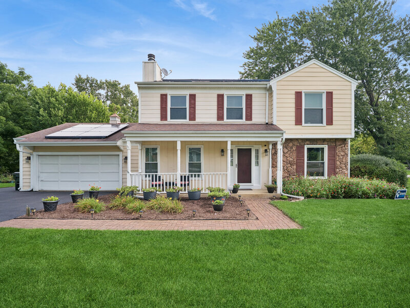11 Howard Avenue Elgin IL 60124