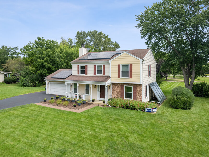 11 Howard Avenue Elgin IL 60124