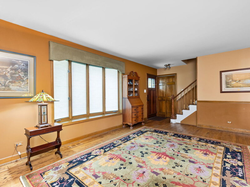 1937 Nottingham Lane Wheaton IL 60189