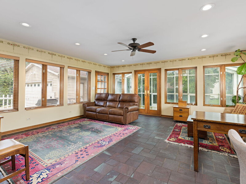 1937 Nottingham Lane Wheaton IL 60189