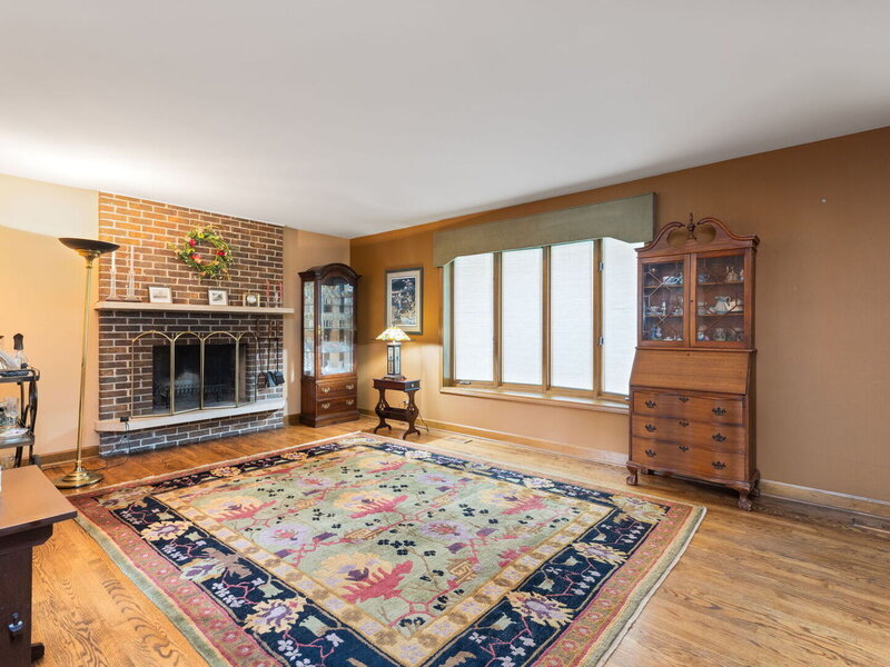 1937 Nottingham Lane Wheaton IL 60189
