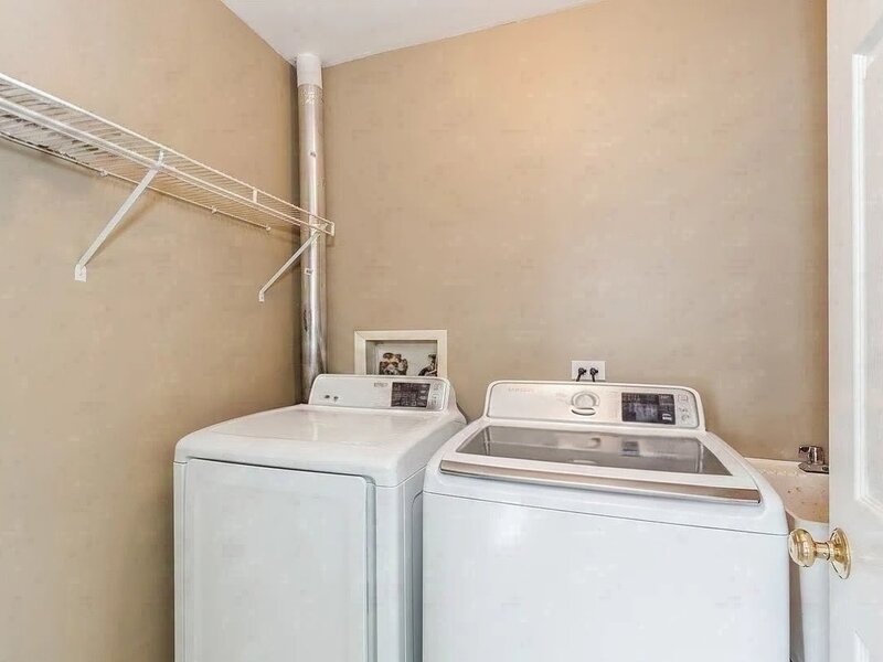 9411 Fountain Point Circle Darien IL 60561