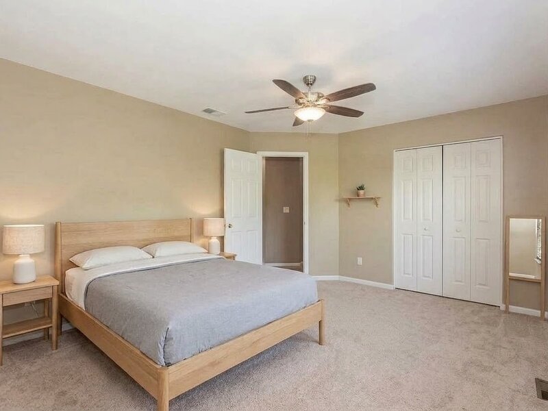 9411 Fountain Point Circle Darien IL 60561