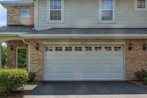 Photo of 9411 Fountain Point Circle Darien IL 60561