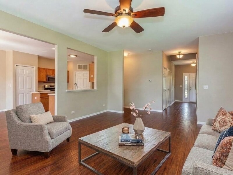 9411 Fountain Point Circle Darien IL 60561