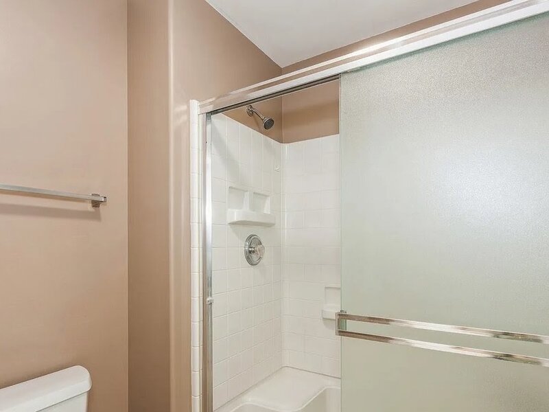 9411 Fountain Point Circle Darien IL 60561
