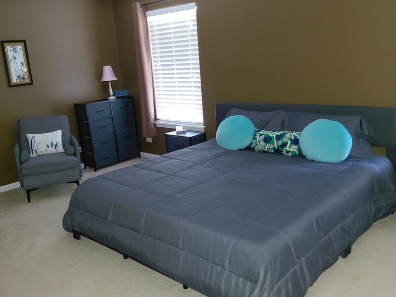 9411 Fountain Point Circle Darien IL 60561