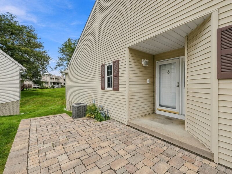 3990 Prairie Lane Bettendorf IA 52722