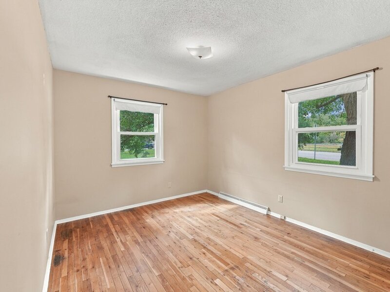 1525 Middle Road Bettendorf IA 52722