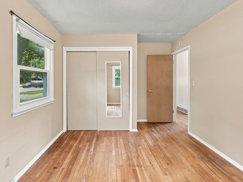 1525 Middle Road Bettendorf IA 52722