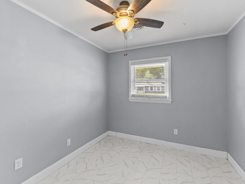 2119 N Nevada Avenue Davenport IA 52804