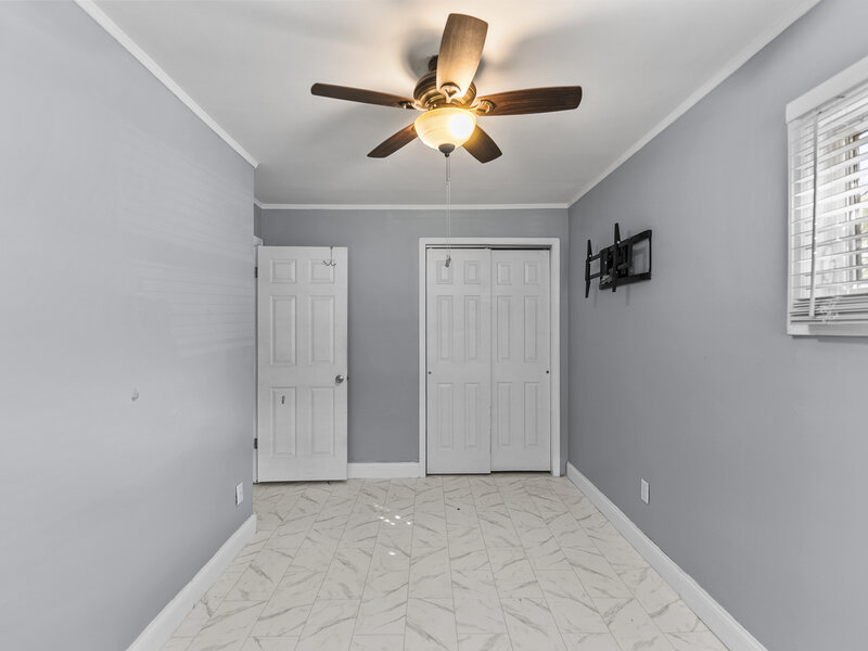 2119 N Nevada Avenue Davenport IA 52804
