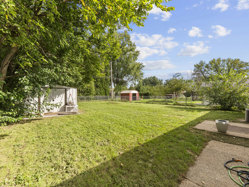 2119 N Nevada Avenue Davenport IA 52804