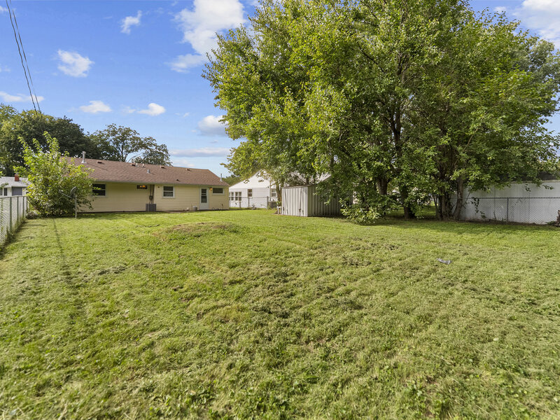 2119 N Nevada Avenue Davenport IA 52804