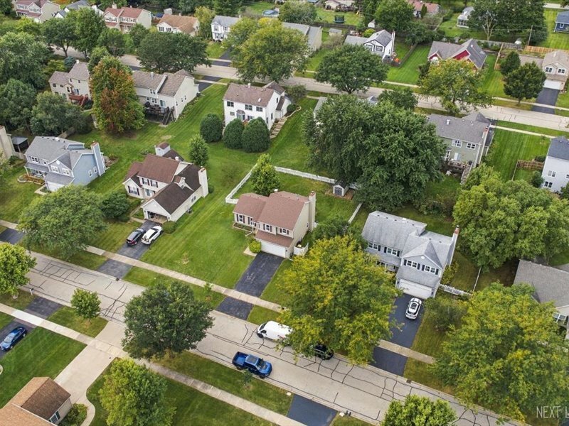 356 Wildwood Drive North Aurora IL 60542