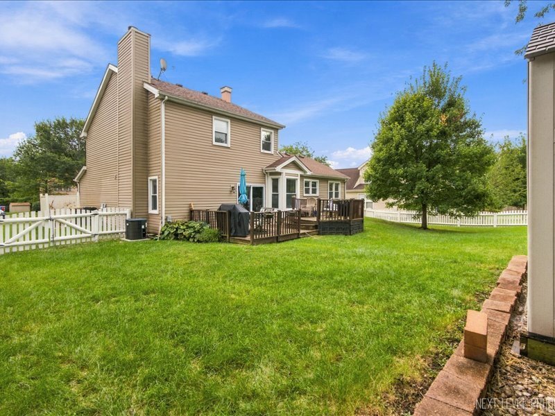 356 Wildwood Drive North Aurora IL 60542