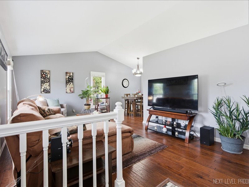 356 Wildwood Drive North Aurora IL 60542