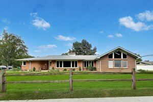 Photo of 5801 N Lansing Avenue Chicago IL 60646