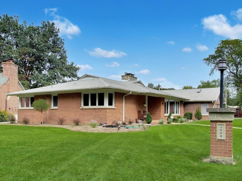 5801 N Lansing Avenue Chicago IL 60646