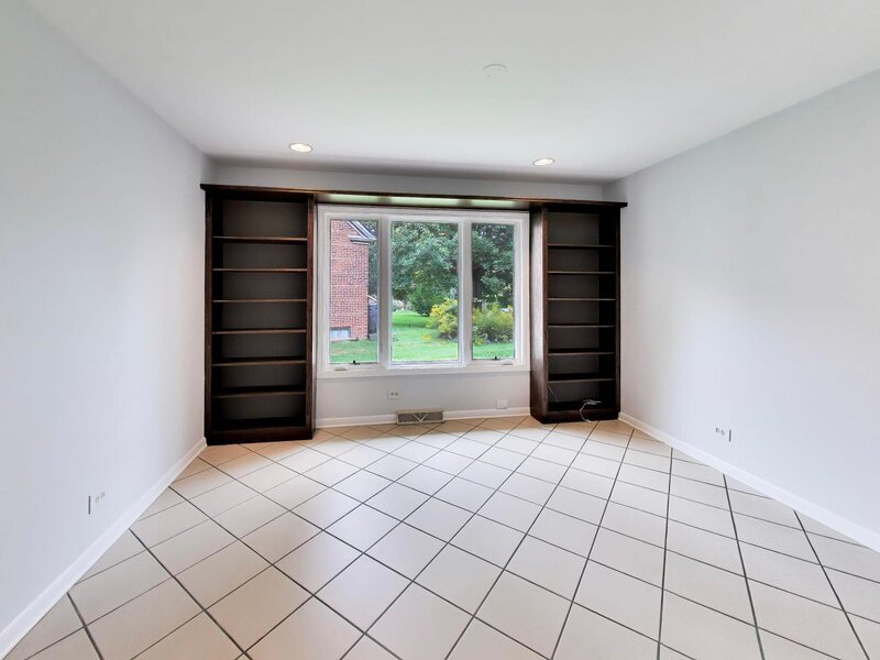 5801 N Lansing Avenue Chicago IL 60646