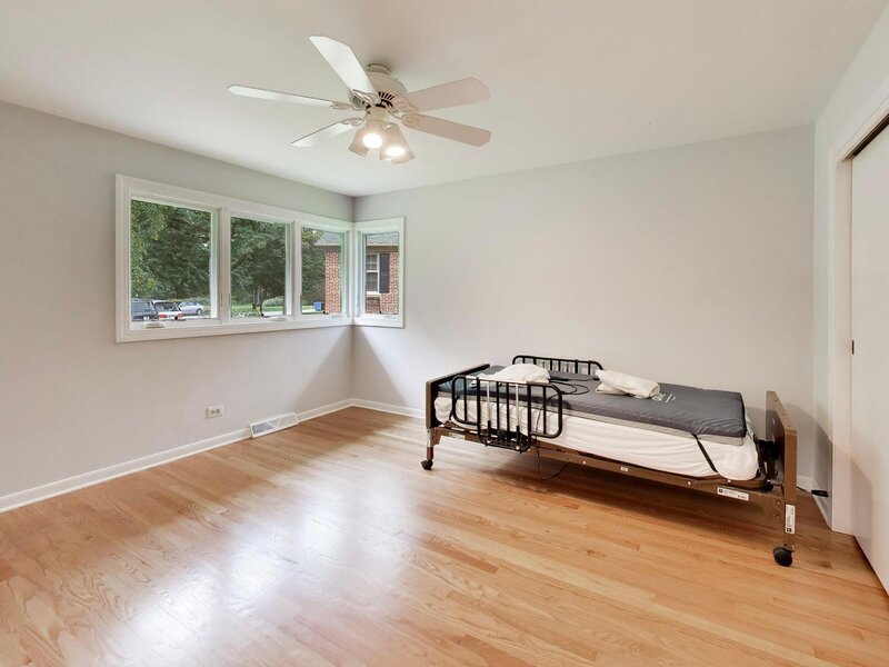 5801 N Lansing Avenue Chicago IL 60646