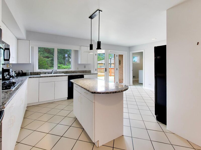 5801 N Lansing Avenue Chicago IL 60646