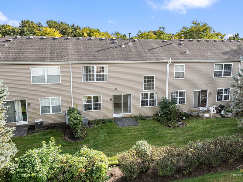 791 Silk Oak Lane Crystal Lake IL 60014