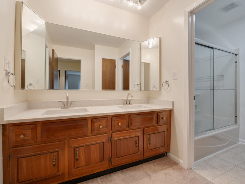 1525 Columbia Court Elk Grove Village IL 60007