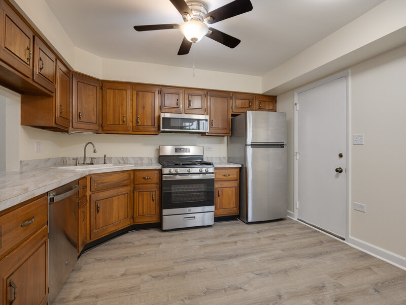 1525 Columbia Court Elk Grove Village IL 60007