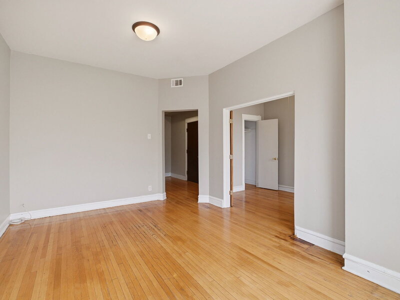 5618 S Prairie Avenue Chicago IL 60637