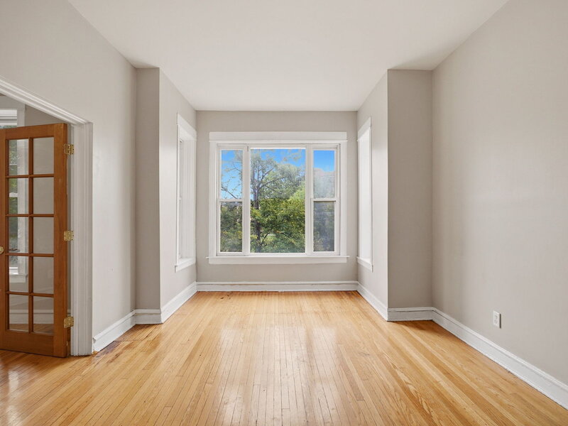5618 S Prairie Avenue Chicago IL 60637