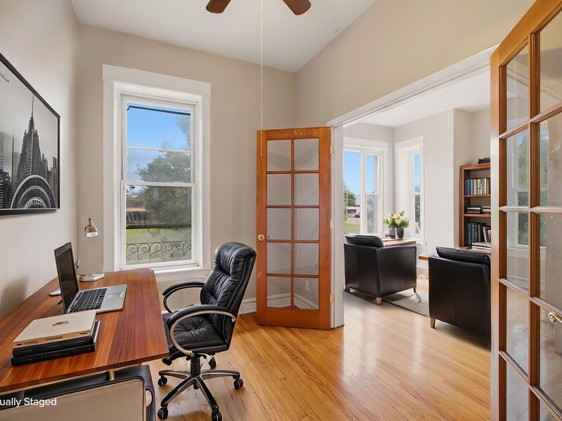 5618 S Prairie Avenue Chicago IL 60637