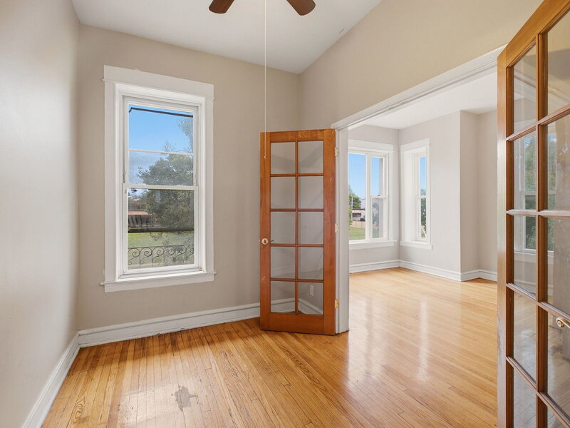5618 S Prairie Avenue Chicago IL 60637
