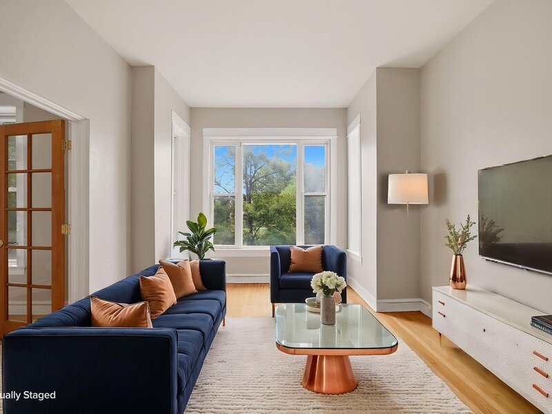 5618 S Prairie Avenue Chicago IL 60637