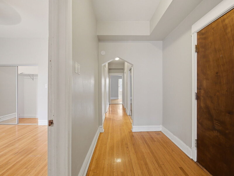 5618 S Prairie Avenue Chicago IL 60637