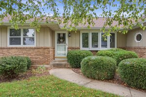 Photo of 110 Naden Court Yorkville IL 60560